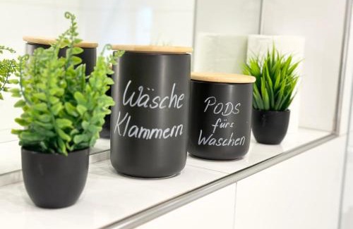 Ludwigsburg Apartment | bella casa - Business&Family, 100m zum Konzerteingang Schloß, Parkplatz, SmartTV, Netflix, Waschmaschine,24h Checkin, 30qm, AP 5