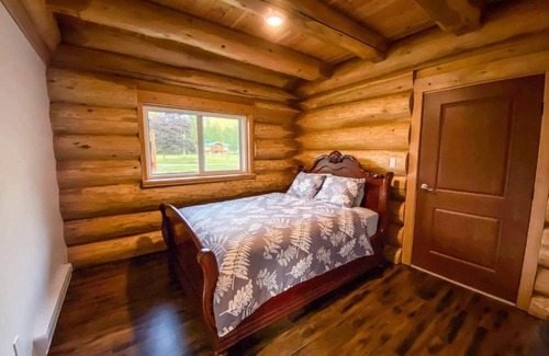 Hagensborg Ski Chalet | Bella Coola Grizzly Tours Cabins