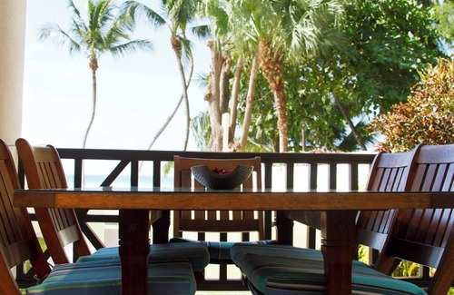 Hastings Villa | Bella Dia Upper | Three Bedroom Apartment on the Beach