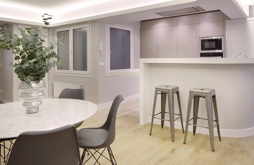 San Sebastian Centro Apartment | Bella Easo 2 by FeelFree Rentals