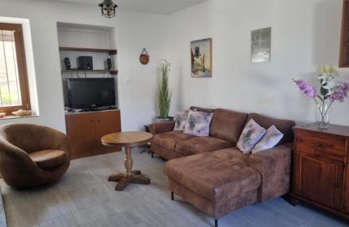 Vira House | Bella Fosano by Fewotessin