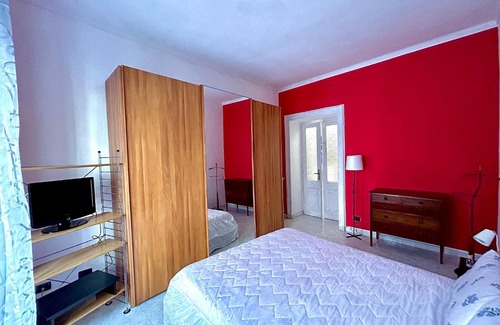 Parella Apartment | Bella House, a 200 metri dalla metropolitana