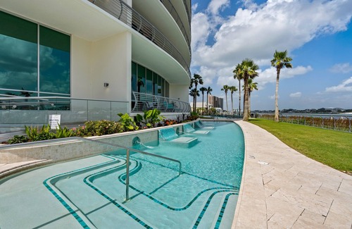 Ono Island Condo | Bella Luna 803 by Roberts Brothers Vacation Rentals
