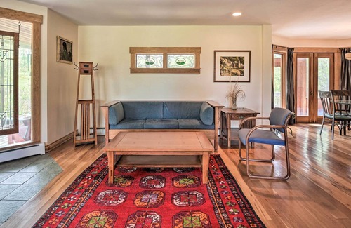 Berkeley Springs House | 'Bella Mattina:' 10 Acres w/ Beautiful Views!