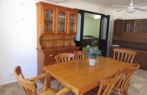 Para Wurlie House | Bella's Bayview