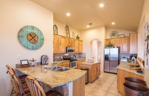 Canyon Lake House | Bella's Cove - waterfront, hot tub, amazing views, sleeps 14!