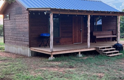 Willow City Cabin | Bella's Place