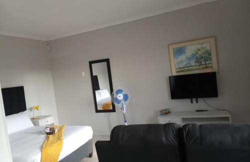 Henley on Klip Apartment | Bella's self contained daily accommodation