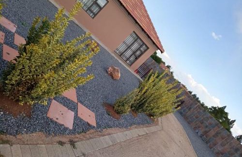 Henley on Klip Apartment | Bella's self contained daily accommodation