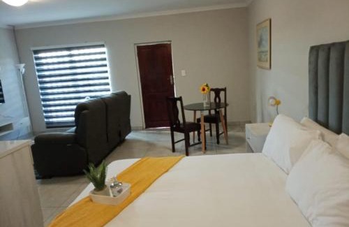 Henley on Klip Apartment | Bella's self contained daily accommodation
