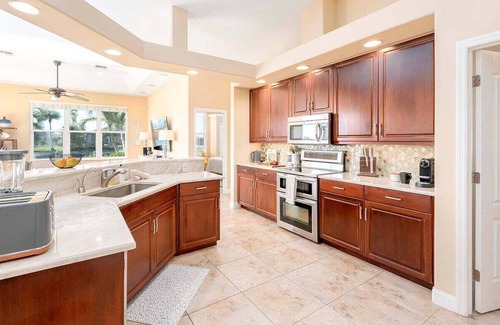 Pelican House | Bella Vida - Beautiful 3 Bedroom 3 Bath Villa