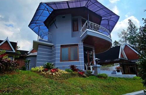 Cipanas Villa | Bella Villa Kota Bunga Puncak