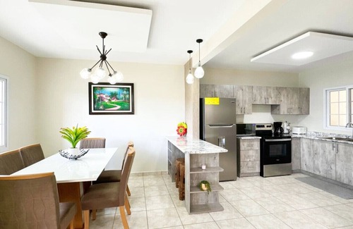 Tegucigalpa House | Bella Vista 4/3 with Small Pool!