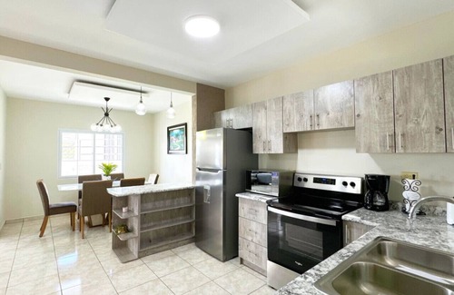 Tegucigalpa House | Bella Vista 4/3 with Small Pool!