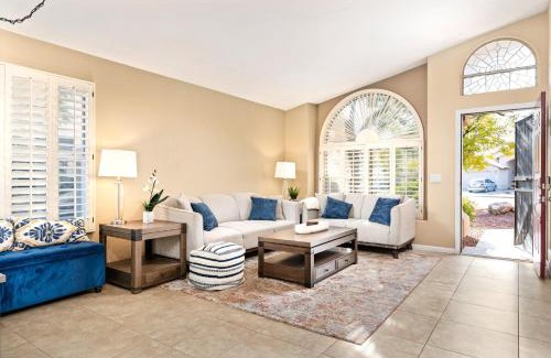 Dobson Woods House | Bella Vista by AvantStay Pool w Waterslide
