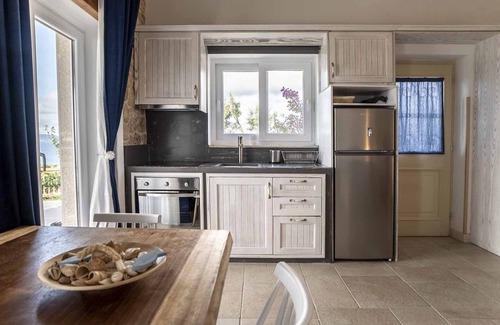 Erikousa Island Apartment | Bella Vista Deluxe Studio 1 Hermitage