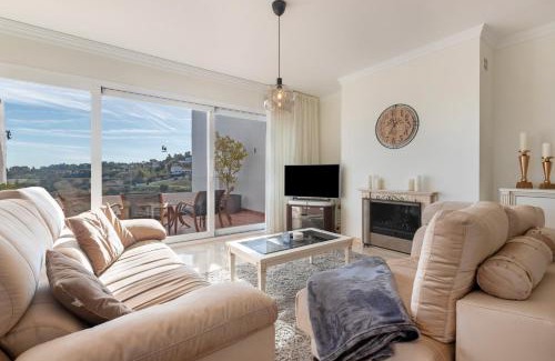 Ojen Apartment | Bella Vista