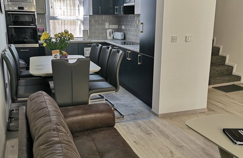 Cobh Hotel | Bella Vista Hotel & Self Catering Suites
