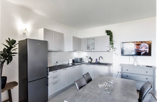 Tkon Apartment | Bella Vista- Island Pasman