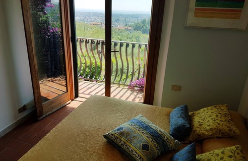 Ortonovo Bed & Breakfast | Belle Èpoque - La Villa Imperiale