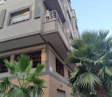 Hay Al Matar Apartment | Belle appartement au 1er étage avec climatisation, ascenseur, ADSl, etc à Nador-Neuf