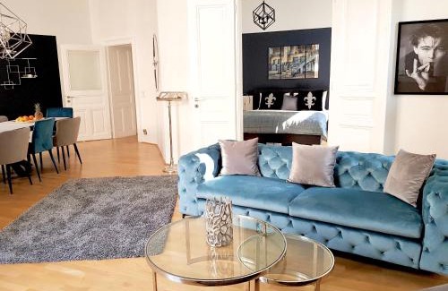 Mariahilf Apartment | Belle Epoque