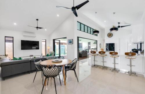 Palm Cove House | Belle Escapes 100 Cascade