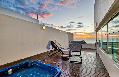 Glenelg Apartment | Belle Escapes - Glenelg Skyline Penthouse