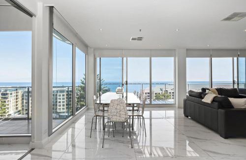 Glenelg Apartment | Belle Escapes - Glenelg Skyline Penthouse