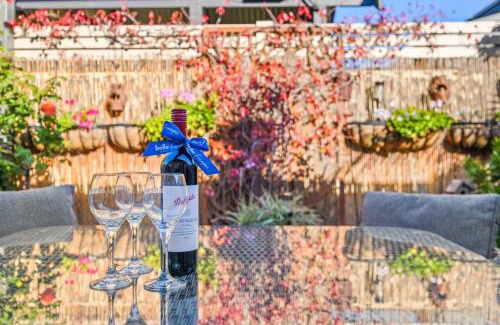 Glenelg Apartment | Belle Escapes - Hidden Haven in Glenelg