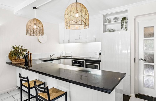 Palm Cove Apartment | Belle Escapes Poolview Suite 54 Alamanda Resort Palm Cove