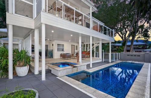 Clifton Beach House | Belle Escapes SeaChange at Clifton beach Luxury Beachfront Home