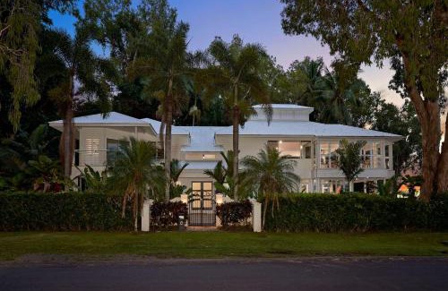 Clifton Beach House | Belle Escapes SeaChange at Clifton beach Luxury Beachfront Home