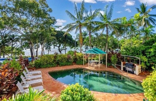 Trinity Beach Apartment | Belle Escapes Seashells on the Beach