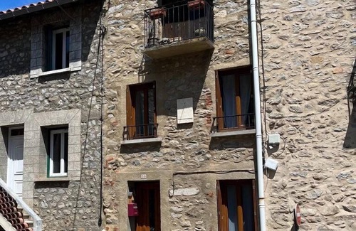 Corneilla-de-Conflent House | Belle Maison DE Village Avec Terrain A 5 Mins DES Thermes DE Vernet LES Bains
