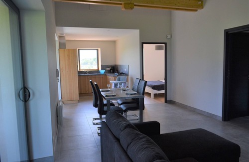 Saint-Alban-sous-Sampzon House | Belle Maison en Pierre Avec Jacuzzi