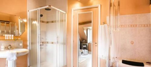 Houx House | Belle maison à Houx avec piscine privée