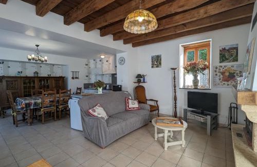 Perassay House | Belle maison en pierre au cœur du Berry avec jardin, terrasse, et activités familiales à proximité - FR-1-591-152