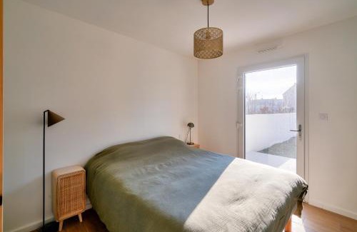 Saint-Guenole House | Belle maison pour 8 - 950m de la plage et du port