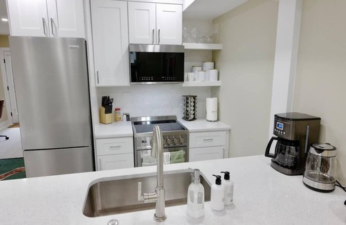 Shaw Apartment | Belle Maison Shaw Logan Circle