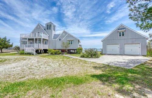 Deep Hole House | Belle of the Bay - Beautiful Custom Waterfront Home!