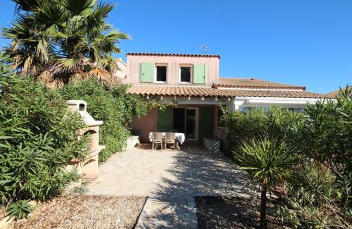 Portiragnes-Plage Villa | Belle villa 2 chambres, 4 à 6 couchages, jolie terrasse avec vue réserve dans résidence sécurisée avec piscine commune 800 m de la mer LRCS76
