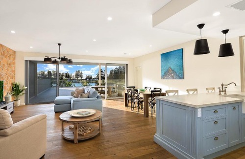 Kiama Apartment | Belle Vue- Penthouse at Black Beach