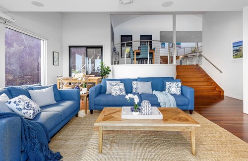 Mount Martha House | Belle Vue - Perched up high on the hills of Mount Martha with amazing views