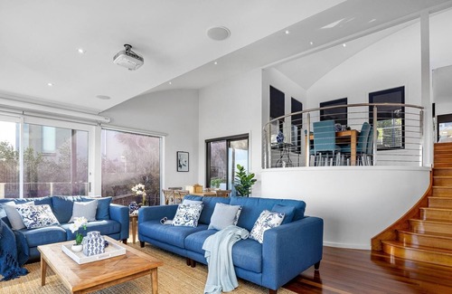 Mount Martha House | Belle Vue - Perched up high on the hills of Mount Martha with amazing views