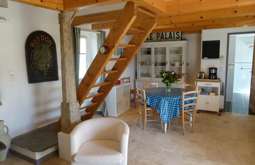Sauzon House | Belleiloise fully restored old house at the seaside