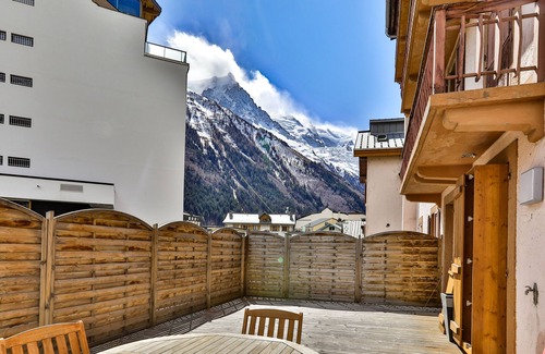 Chamonix City Centre Apartment | BELLEVUE, Cosy and Warm