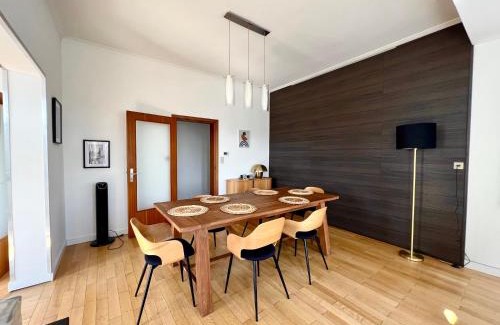 Outremeuse Apartment | Bellevue - Grand appartement pour 5 sur les quais de la Meuse