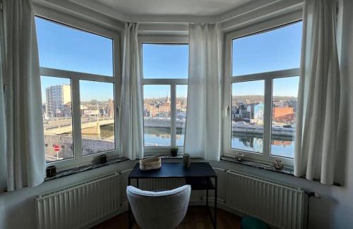 Outremeuse Apartment | Bellevue - Grand appartement pour 5 sur les quais de la Meuse