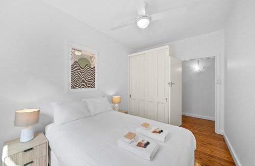 Bellevue Hill Apartment | Bellevue Hill 3BR Escape with Full kitchen